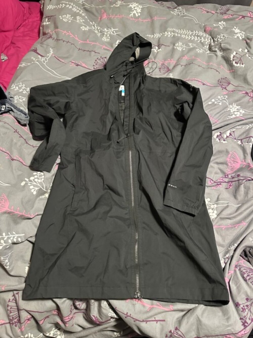Columbia womens rain jacket medium